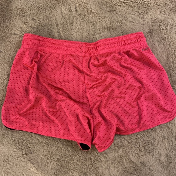 Nike Hot Pink Athletic Shorts - Size Medium - in very used condition - Picture 4 of 9